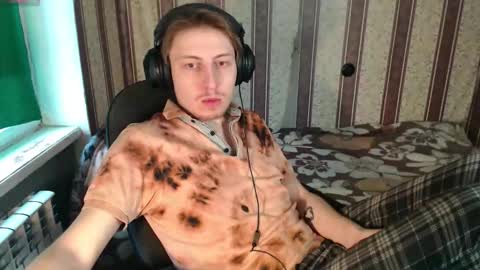 Snapshot of darienlarge chatting on November 2025 08:39:02 AM darienlarge online show from November 2025 08:39:02 AM