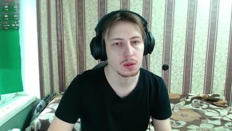 Snapshot of darienlarge chatting on December 2025 10:24:02 AM darienlarge online show from December 2025 10:24:02 AM