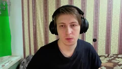 Snapshot of darienlarge chatting on December 2025 07:57:02 AM darienlarge online show from December 2025 07:57:02 AM