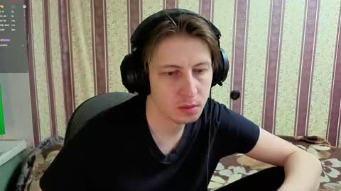 Snapshot of darienlarge chatting on December 2025 02:28:02 AM darienlarge online show from December 2025 02:28:02 AM