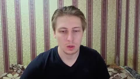 Snapshot of darienlarge chatting on December 2025 10:33:01 AM darienlarge online show from December 2025 10:33:01 AM