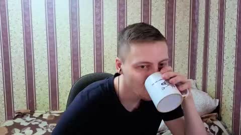 Snapshot of darienlarge chatting on January 2026 08:16:01 AM darienlarge online show from January 2026 08:16:01 AM