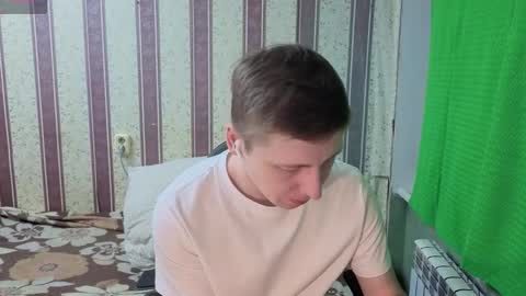 Snapshot of darienlarge chatting on February 2026 05:16:02 AM darienlarge online show from February 2026 05:16:02 AM