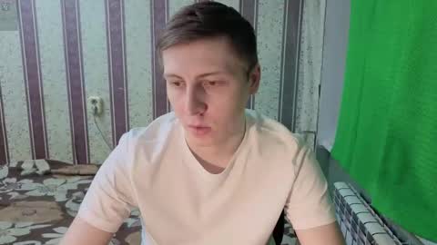 Snapshot of darienlarge chatting on February 2026 05:22:02 PM darienlarge online show from February 2026 05:22:02 PM