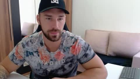 Snapshot of darius_94 chatting on October 2025 06:14:02 AM darius_94 online show from October 2025 06:14:02 AM