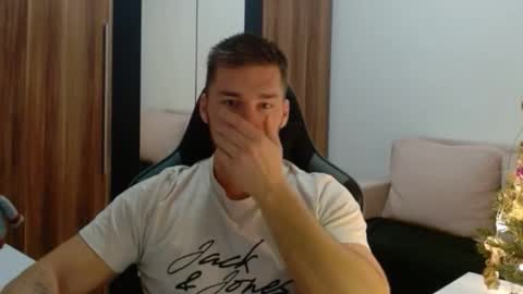 Snapshot of darius_94 chatting on January 2026 06:17:02 AM darius_94 online show from January 2026 06:17:02 AM