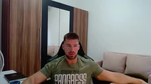 Snapshot of darius_94 chatting on January 2026 07:23:01 AM darius_94 online show from January 2026 07:23:01 AM