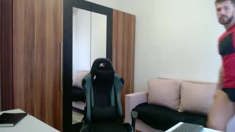 Snapshot of darius_94 chatting on March 2026 05:35:01 AM darius_94 online show from March 2026 05:35:01 AM