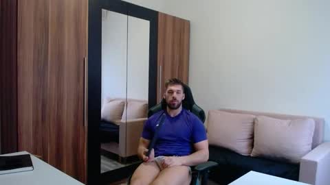 Snapshot of darius_94 chatting on March 2026 05:32:02 AM darius_94 online show from March 2026 05:32:02 AM