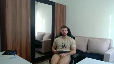 Snapshot of darius_94 chatting on March 2026 06:51:02 AM darius_94 online show from March 2026 06:51:02 AM