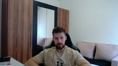 Snapshot of darius_94 chatting on April 2026 06:07:02 AM darius_94 online show from April 2026 06:07:02 AM