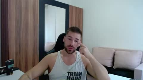 darius_94 online show from June 2026 04:29:01 AM