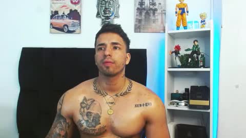 Darius Phoenix  online show from December 2024 02:40:02 PM