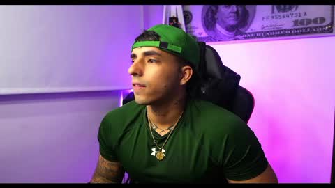 Darius Phoenix  online show from February 2025 04:54:02 AM