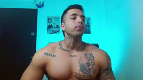 Darius Phoenix  online show from October 2025 11:03:02 PM