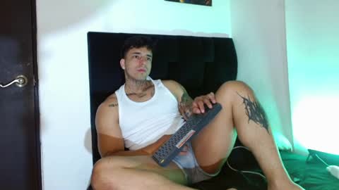 Darius Phoenix  online show from May 2026 06:02:02 PM