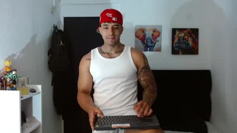 Darius Phoenix  online show from May 2026 06:38:01 PM