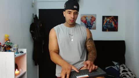Darius Phoenix  online show from May 2026 06:25:01 PM