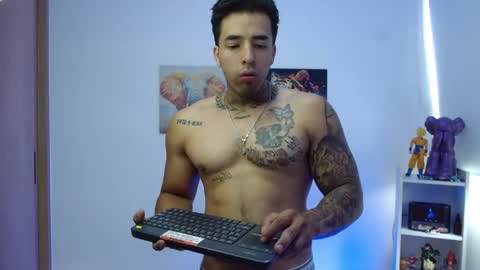 Darius Phoenix  online show from May 2026 06:05:02 PM