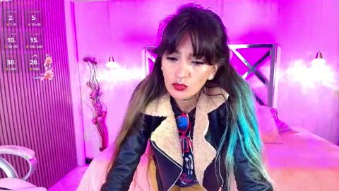 Snapshot of dark_dominika chatting on January 2026 08:01:01 PM dark_dominika online show from January 2026 08:01:01 PM