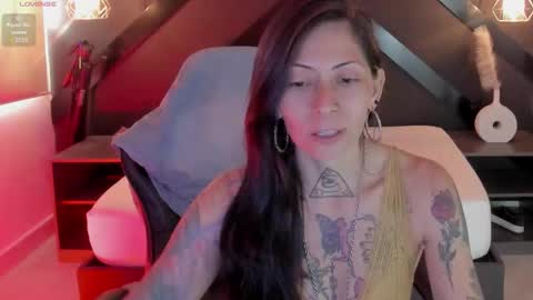 M I K A E L A online show from February 2026 12:28:02 PM