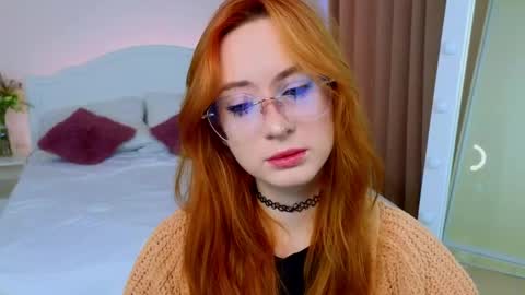 Lola online show from April 2026 02:06:01 AM