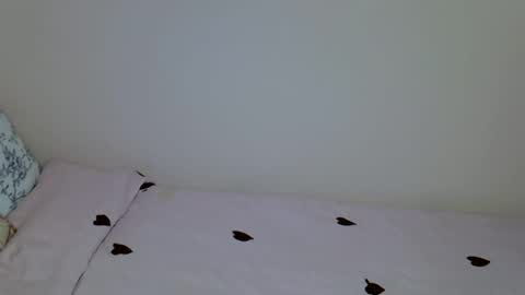 Snapshot of dark_petite_ chatting on May 2026 08:39:01 PM dark_petite_ online show from May 2026 08:39:01 PM