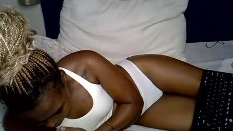 dark_petite_ online show from July 2026 09:33:02 AM