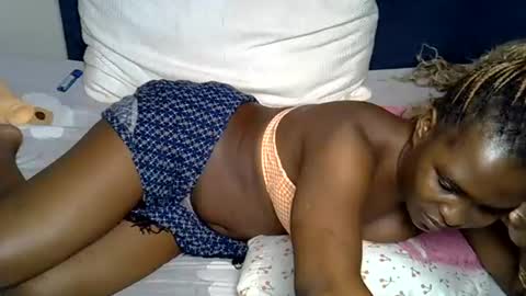 dark_petite_ online show from July 2026 10:23:01 PM