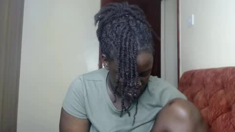 darkberry_bubble online show from July 2026 01:39:02 PM
