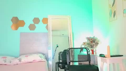 Snapshot of darkcandyboy chatting on October 2025 12:50:01 PM darkcandyboy online show from October 2025 12:50:01 PM