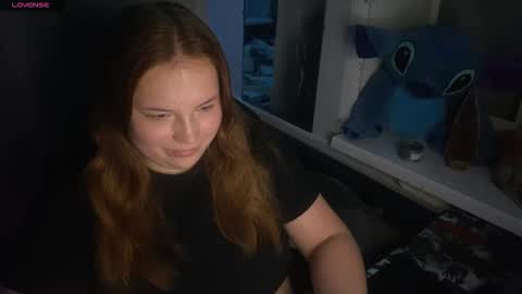 darkcharm1 online show from November 2025 03:21:02 AM