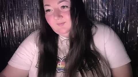 Julia online show from July 2026 08:25:01 PM