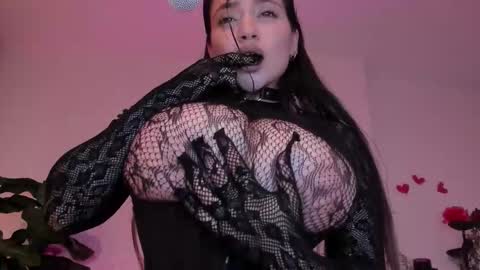 darknes_lilith18 online show from February 2026 11:36:01 PM