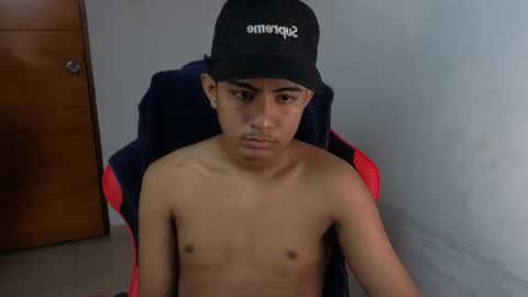 Snapshot of darknigthx chatting on April 2026 03:59:01 AM darknigthx online show from April 2026 03:59:01 AM