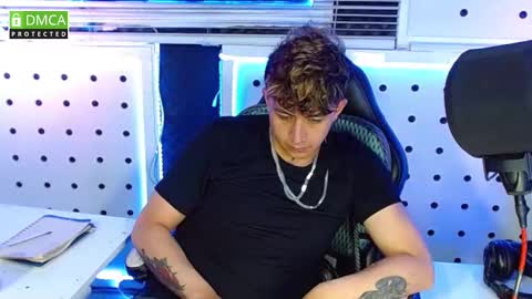 DARKO0717 online show from October 2025 01:25:02 AM