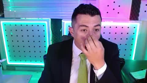 DARKO0717 online show from February 2026 11:37:01 AM