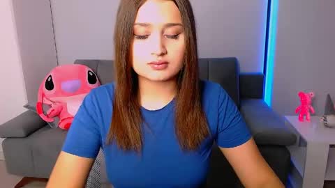 Amelie online show from June 2026 04:00:02 PM