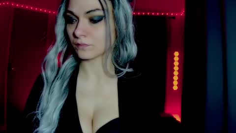 roseredgoddess online show from May 2026 03:26:02 AM
