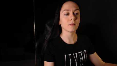 darkspark_ online show from October 2025 08:18:01 AM