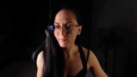 darkspark_ online show from November 2025 01:32:02 PM