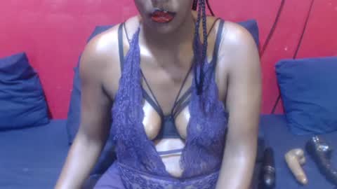 Darksultryxx30 online show from July 2026 12:07:02 PM