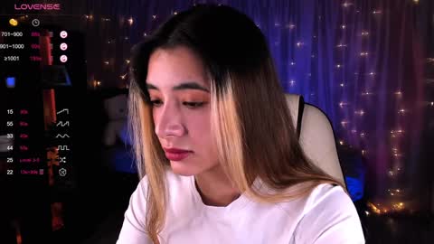 Belle online show from December 2024 04:23:02 AM