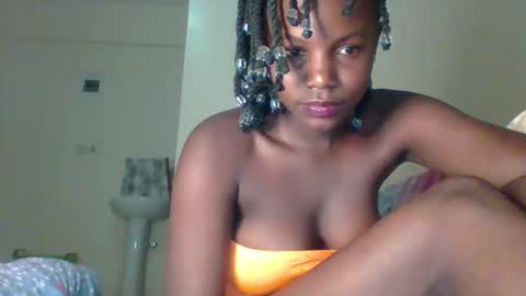 darling_dreamer2 online show from May 2026 04:26:02 PM