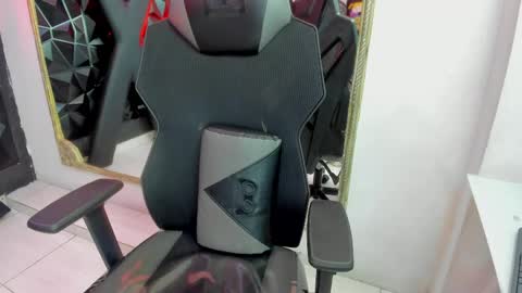 Darling online show from May 2026 12:44:02 PM