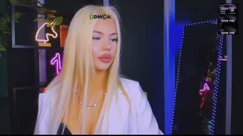 darly honey online show from May 2026 07:10:02 PM