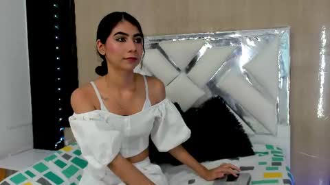 Darly online show from July 2026 07:41:01 PM