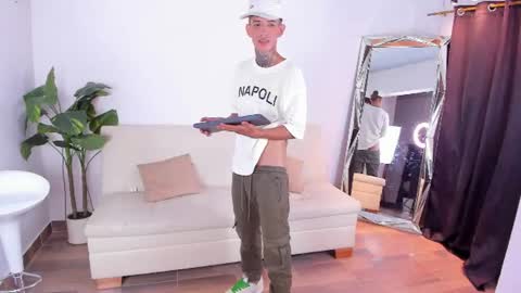 darwin_stark online show from July 2026 07:22:01 AM
