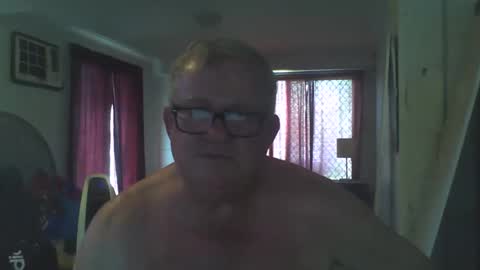 Snapshot of darwincock chatting on December 2024 05:55:01 AM darwincock online show from December 2024 05:55:01 AM