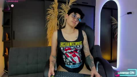 Snapshot of dass_roman chatting on May 2026 09:12:01 PM Dass Roman online show from May 2026 09:12:01 PM